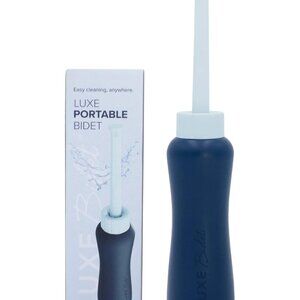 LUXE Bidet Portable Travel Bidet - 450mL, Ergonomic, Retractable Nozzle, Include
